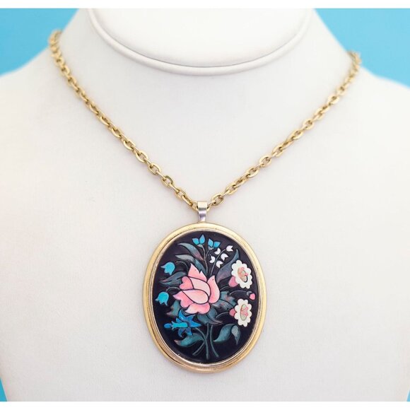 Vintage Mosaic Style Enameled Pendant Necklace 28 Inches by Avon - S12 - Picture 2 of 3